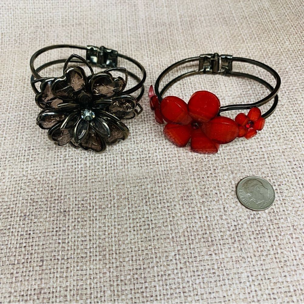 Gunmetal Flower Hinged Bracelets Set of 2